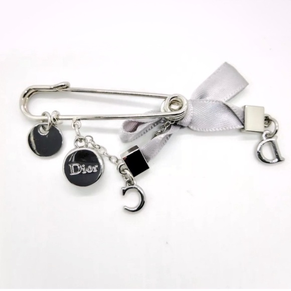 AUTHENTIC CHRISTIAN DIOR BROOCH. - Picture 3 of 3